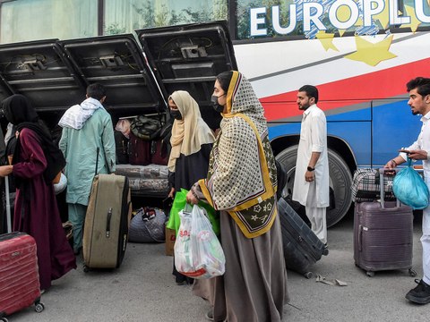 Pakistan evacuates citizens from Iran after Israeli strikes