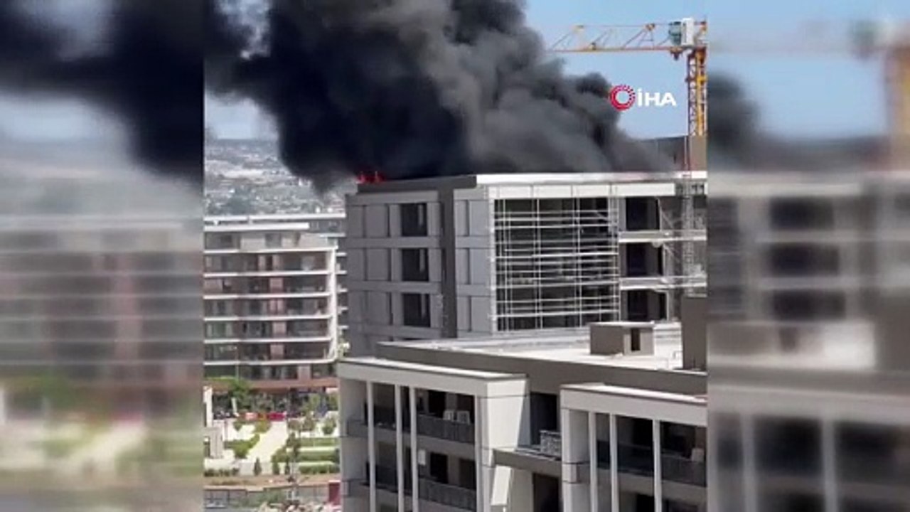 Bursa’da korkutan yangın! 8 katlı bina alev alev yandı