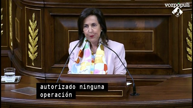Robles, acorralada por los socios de Gobierno, asegura que no ha cerrado acuerdos con Israel