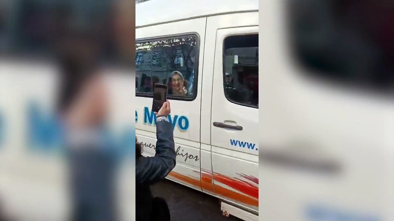 Las Madres llegan a Plaza de Mayo para apoyar a Cristina