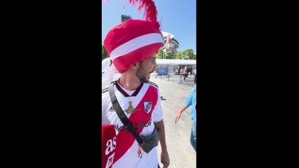 La afición de River Plate se rinde a Franco Mastantuono