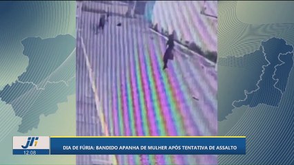 Dia de fúria: bandido apanha de mulher após tentativa de assalto