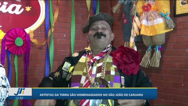 Artistas da terra são homenageados no São João de Caruaru