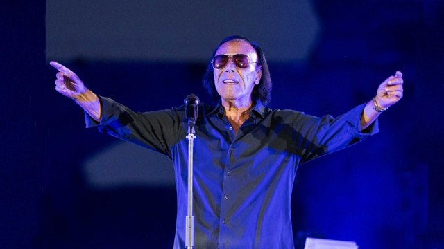 Antonello Venditti riparte da Caracalla la notte prima degli esami: ovazione e cori del pubblico, «Io mi ricordo...»