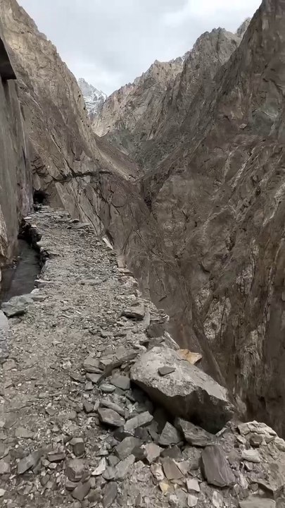 The Death Track 2025 _ Death Track Walk Aradaz Water Channel Thagas Valley Ghanche.   Most viral and dangerous track  #death #track #hills #tour #tourism #weather #trending #viral2025 #shorts #movie #live #foryou #watch