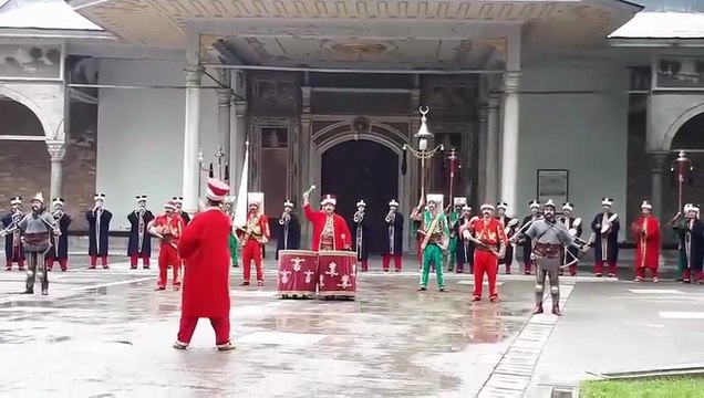 Ceddin Deden - Topkapı Sarayı Mehteran Geliyor - Mehter in Topkapi Palace