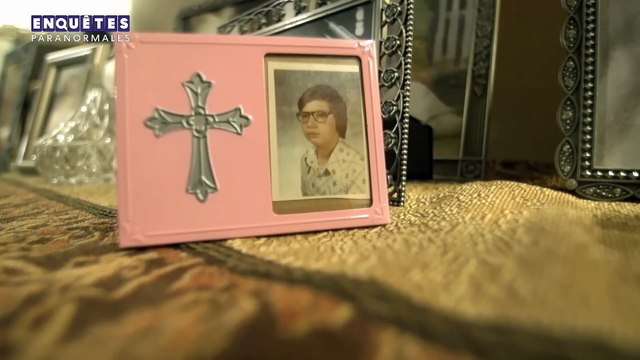 UNE CHAISE EN LEVITATION 👨_👨👽 Duo de lau delà