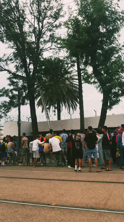 انقاذ قطة من طرف الوقاية المدنية قرب قشلة بورنازيل الدارالبيضاء