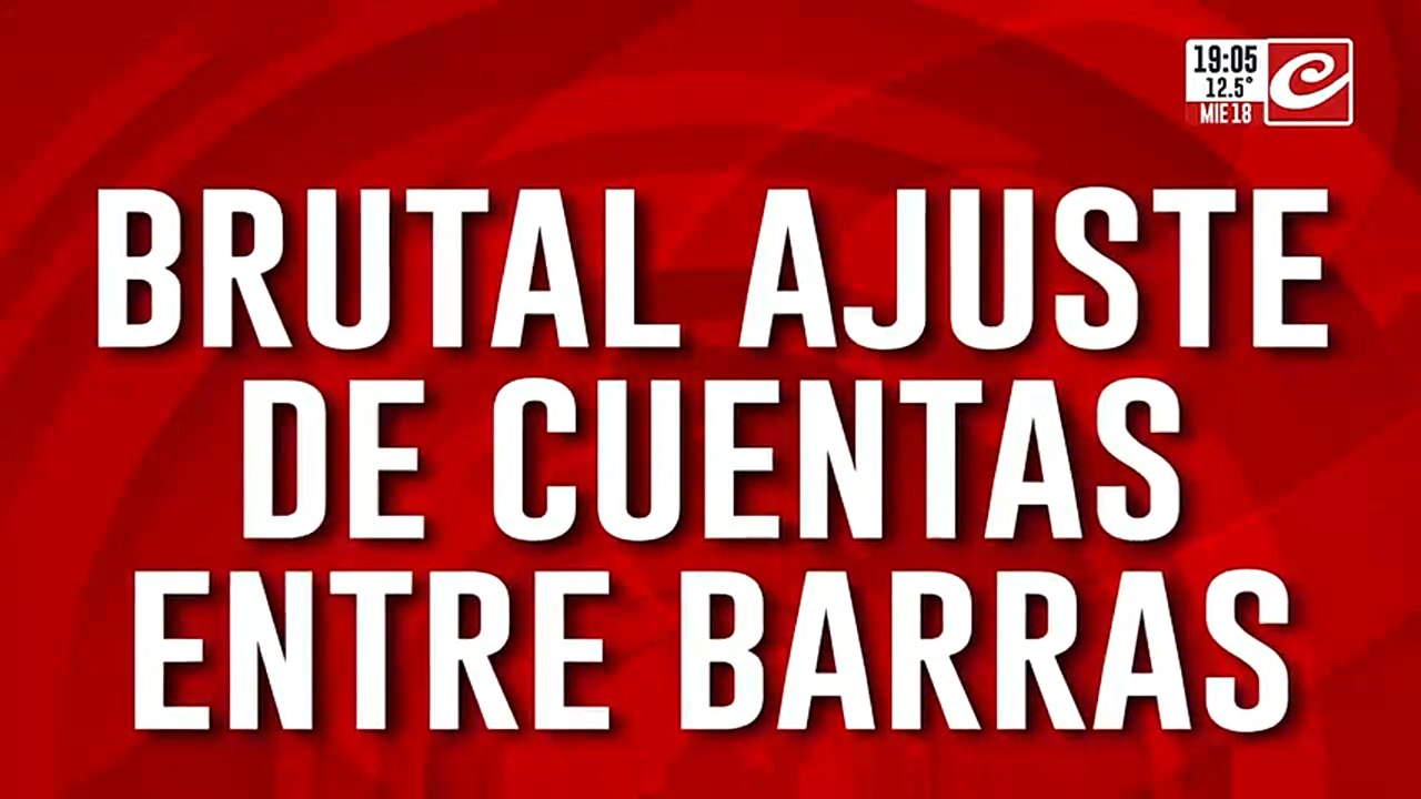 Brutal ajuste de cuentas entre barras