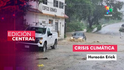 Huracán "Erick" se intensifica a categoría 2 y amenaza costas del sur de México