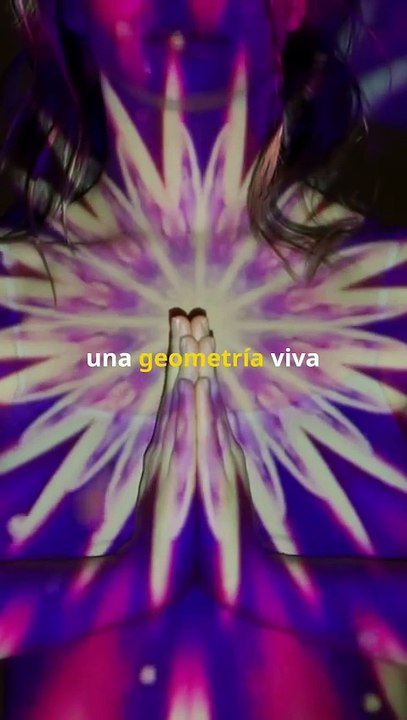 ¿Los símbolos sagrados tienen poder real? Descubre cómo conectar con la divinidad a través del lenguaje secreto.