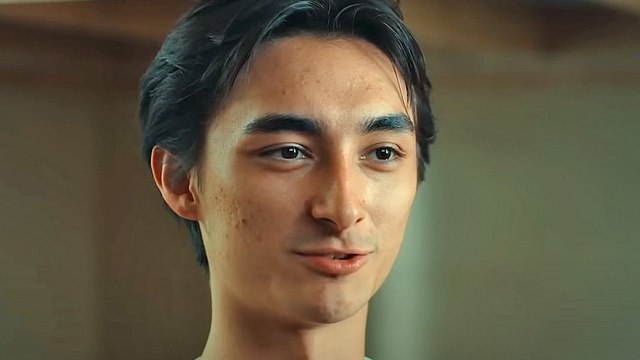 Chaos d'anthologie : L'ovni et le petit garçon Bande-annonce VO