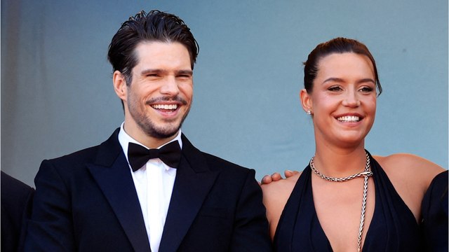 GALA VIDEO - Adèle Exarchopoulos en couple avec François Civil, elle vit un rêve éveillé : “Mon amoureux et mon meilleur ami”