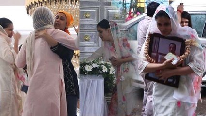 Mannara Chopra Father Uthana Ceremony: Family का Crying Video Viral,उठाना सेरेमनी क्या होती है