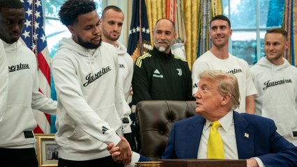 Momento muy incómodo de Trump con futbolistas de la Juventus: "Son muy diplomáticos"