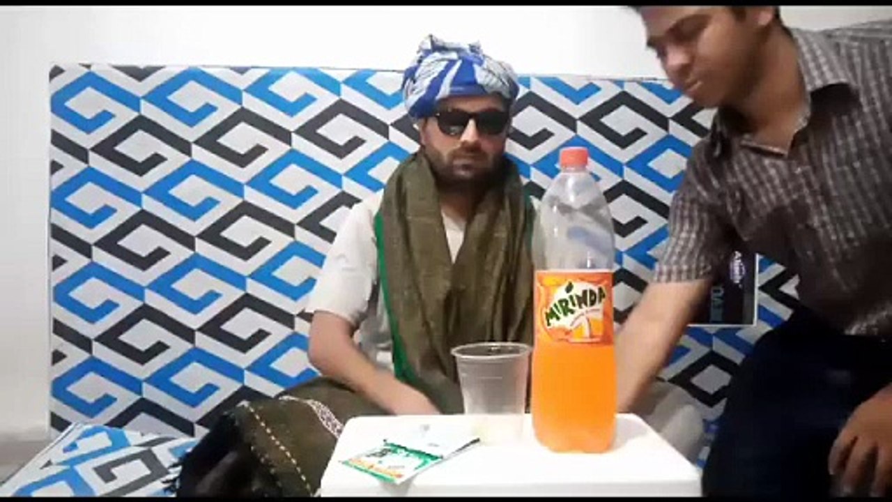 Fill THE GLASS WITH DRINK CHALLENGE LOST BY CHANDIO | COMEDY KA  TARKA | PRANK WITH GUEST IN PAKISTAN | PUNISHMENT COMEDY | Bachelors Friends Game