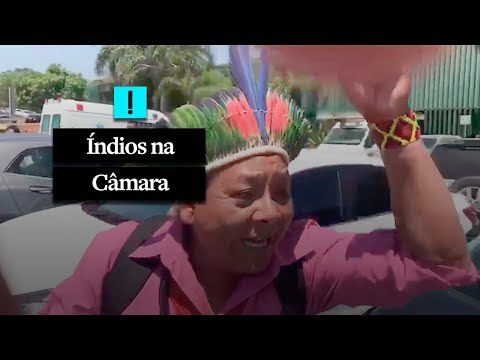 Indios tentam invadir a Câmara