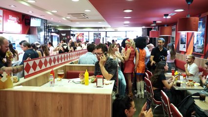 Ayuso y rostros conocidos asisten a la celebración de los 50 años de Burger King en España