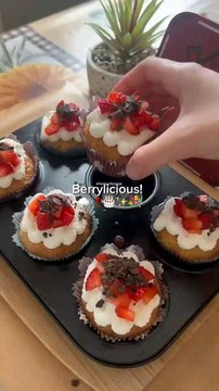 Yummiest Strawberry n White Chocolate Muffins #cooking #food