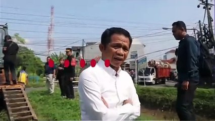 Detik-detik Bupati Purwakarta 'Dicipok' Ibu-ibu