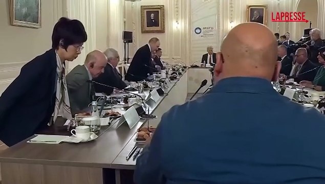 Putin: Pronto a incontrare Zelensky a fine negoziati