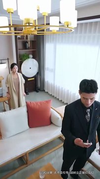 He was so indifferent to his own daughter's car accident that he didn't even show up at the hospital. But Bai Yueguang's child was only injured superficially, but he was like a powerful enemy and didn't leave her alone. After seeing the man's true face, s