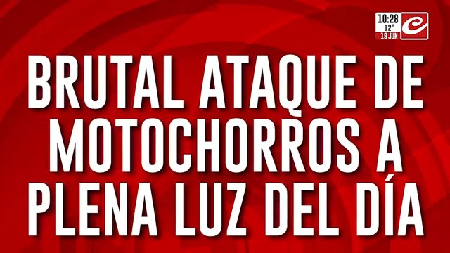 Motochorros atacaron salvajemente a un estudiante: se resistió y casi lo matan