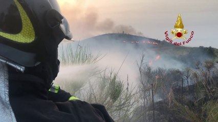 L’Italia continua a bruciare. Il Report dell’ISPRA