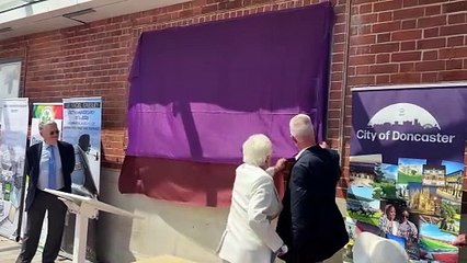 Doncaster immortalises railway pioneer with station plaque