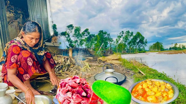 চাল কুমড়ো দিয়ে খাসির মাংসের মজার রান্না 😋 | Traditional Village Cooking Recipe 2025