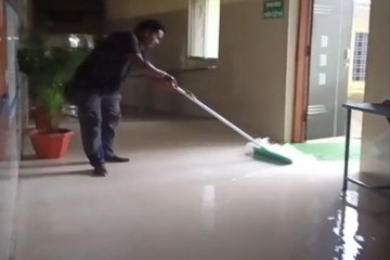 Rain Water in Hospital: स्वास्थ्य मंत्री के गृह जिले का ऐसा हाल, पहली ही बारिश में पानी से लबालब जिला अस्पताल