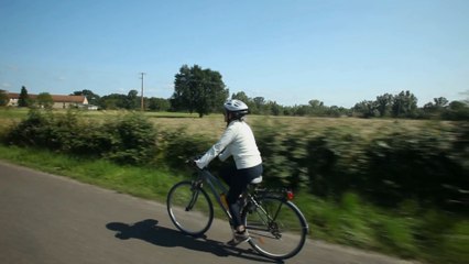 How much space should you leave when overtaking a cyclist?