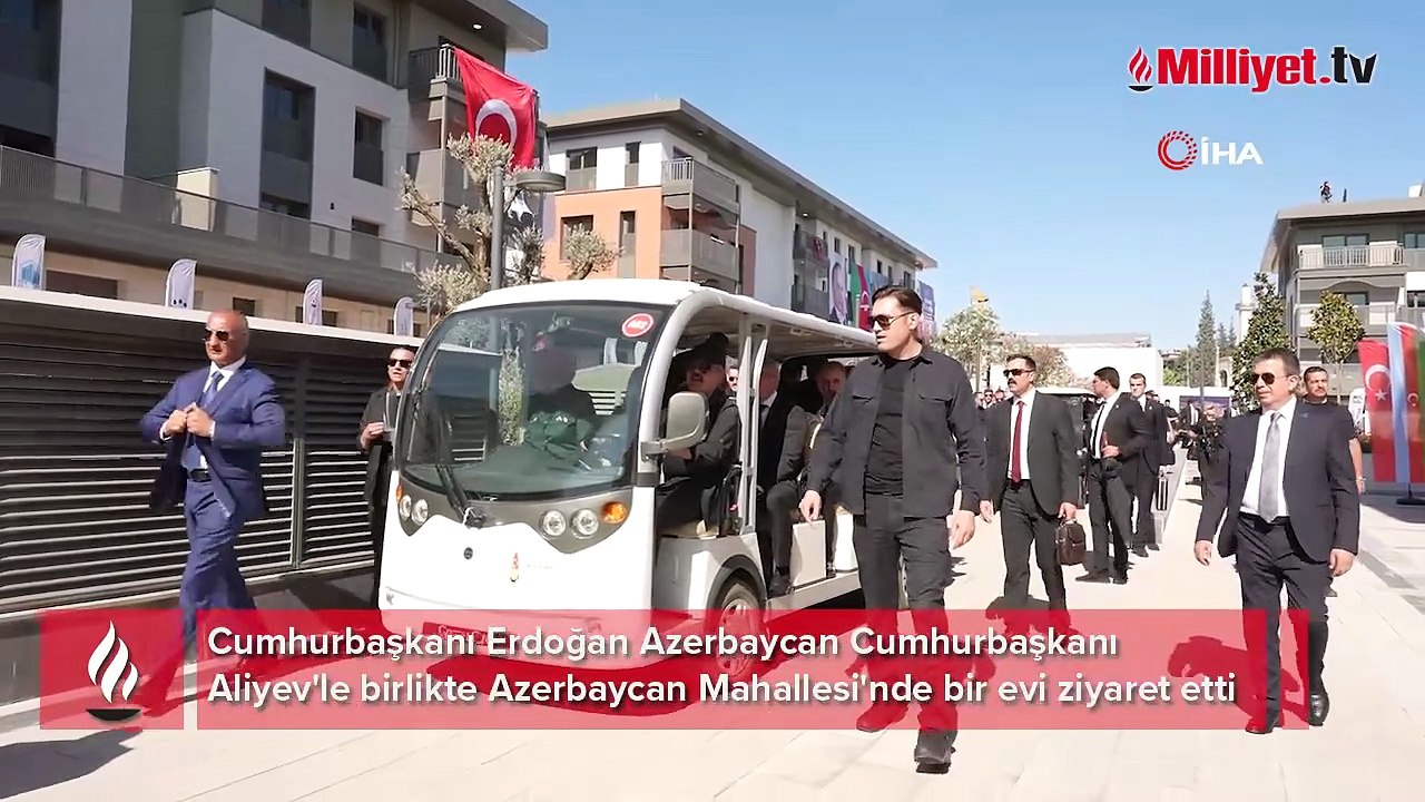 Cumhurbaşkanı Erdoğan Azerbaycan Cumhurbaşkanı Aliyev'le birlikte Azerbaycan Mahallesi'nde bir evi ziyaret etti