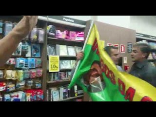 Mortadelas criam tumulto em lançamento de livro de procurador da Lava Jato