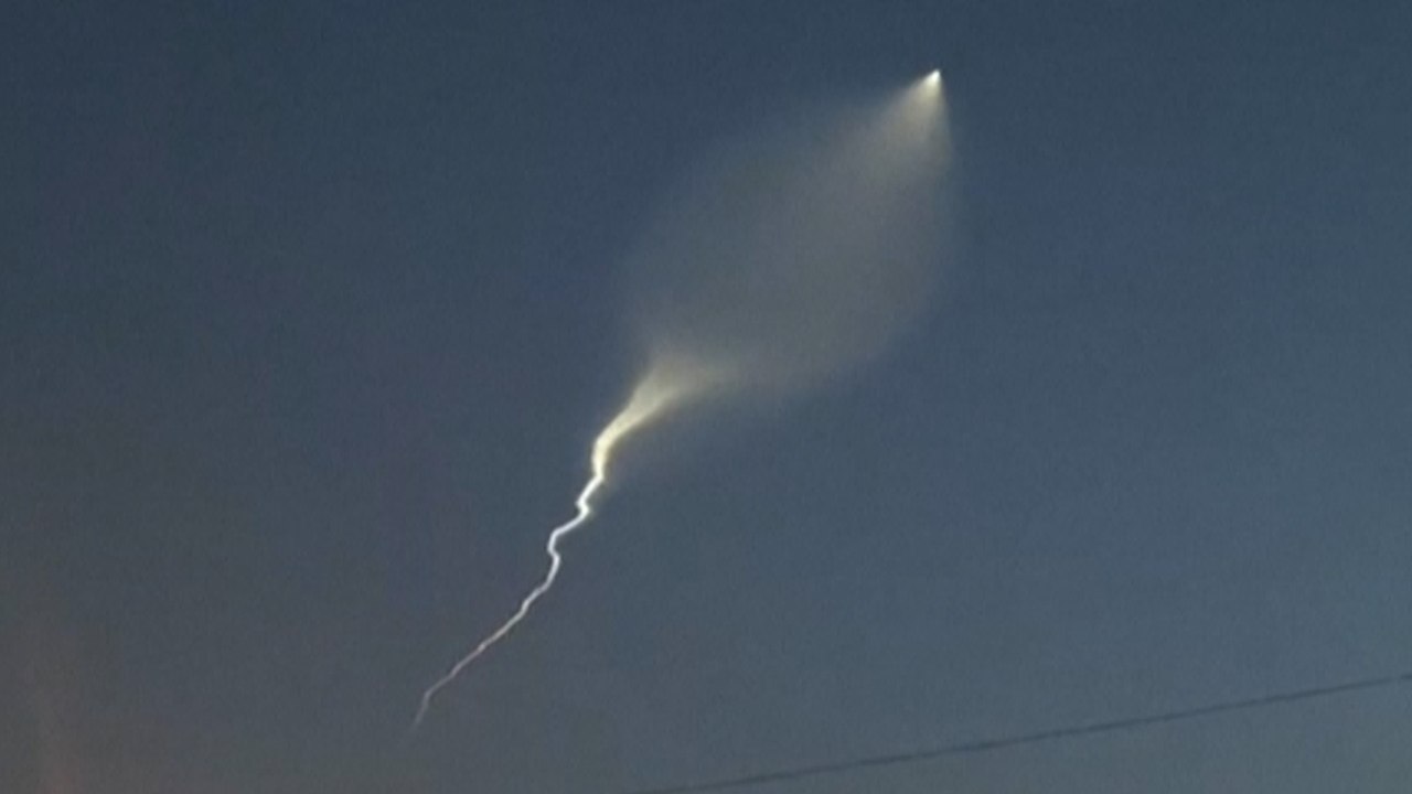 Pour la première fois, l'Iran frappe Israël avec ses missiles balistiques lourds