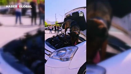 Otomobilde 2 kilo 15 gram uyuşturucu ele geçirildi