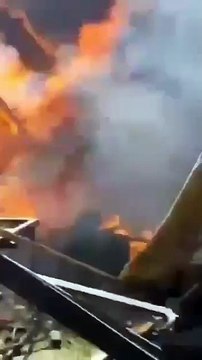 Nouveau massacre israélien à Gaza avec au moins 72 civils tués. 1 palestinien a été brûlé vif suite à une frappe israélienne.