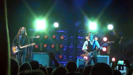 Afterhours - Quello che non c'è (live)