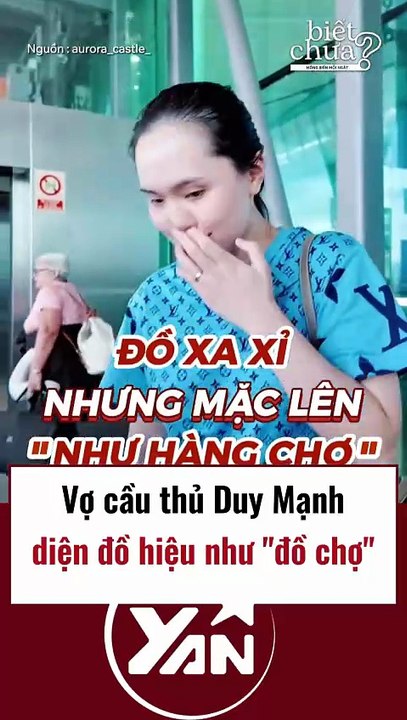 Vợ cầu thủ Duy Mạnh diện đồ hiệu như đồ chợ