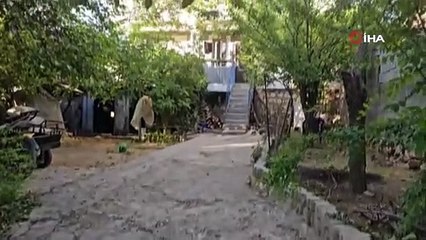 Gözü dönen cani 10 ve 14 yaşlarındaki 2 kızını uykularında bıçakladı!