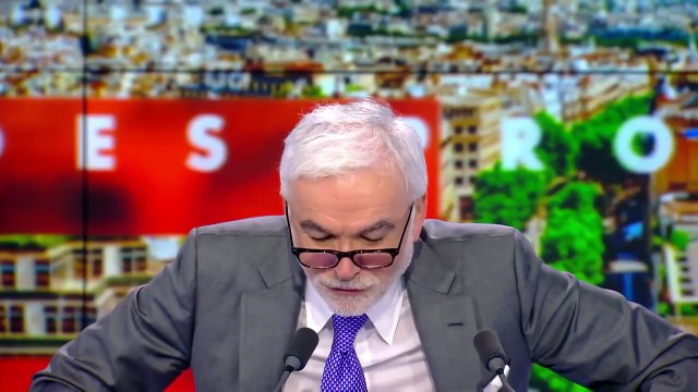 Édito Pascal Praud - Alléluia ! De l'électricité dans l'air à l'Assemblée, la suspension du photovoltaïque et des éoliennes actée