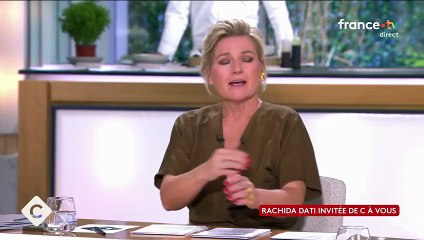 Dernièrement conviée sur le plateau "C à vous", la ministre de la Culture Rachida Dati a eu le mérite d'interloquer Anne-Élisabeth Lemoine en rebondissant sur les rumeurs de tensions au sein de sa rédaction. A l'antenne, la présentatrice de la cinq n'a pa