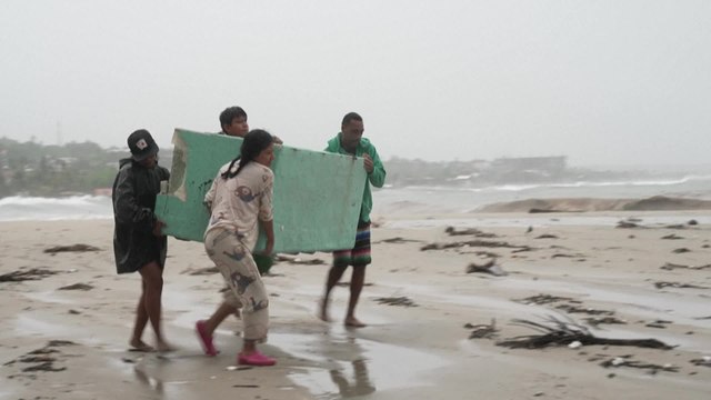 Mexique : le passage de l'ouragan Erick a causé d'importants dégâts