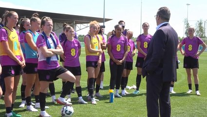 Starmer tells Lionesses they inspired his daughter to start playing football
