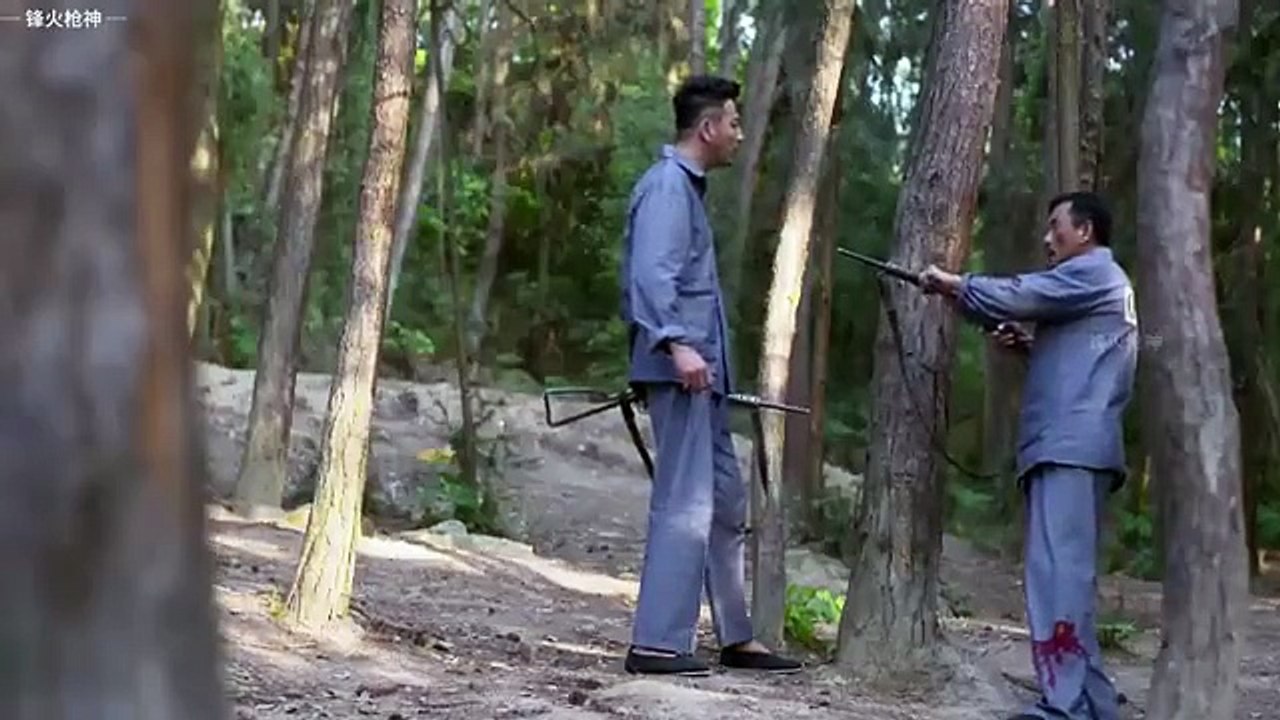 兵王獄中立威！黑幫掌摑新兵時，他反手鎖喉讓全場罪犯跪舔！ ⚔️  抗日  MMA _ Kung Fu  _ 功夫 _ 战争 _ 特种兵_360p