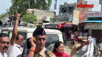 काळे झेंडे, आत्मदहनचा प्रयत्न, मुख्यमंत्र्यांच्या ताफ्यासमोर काय काय घडलं?