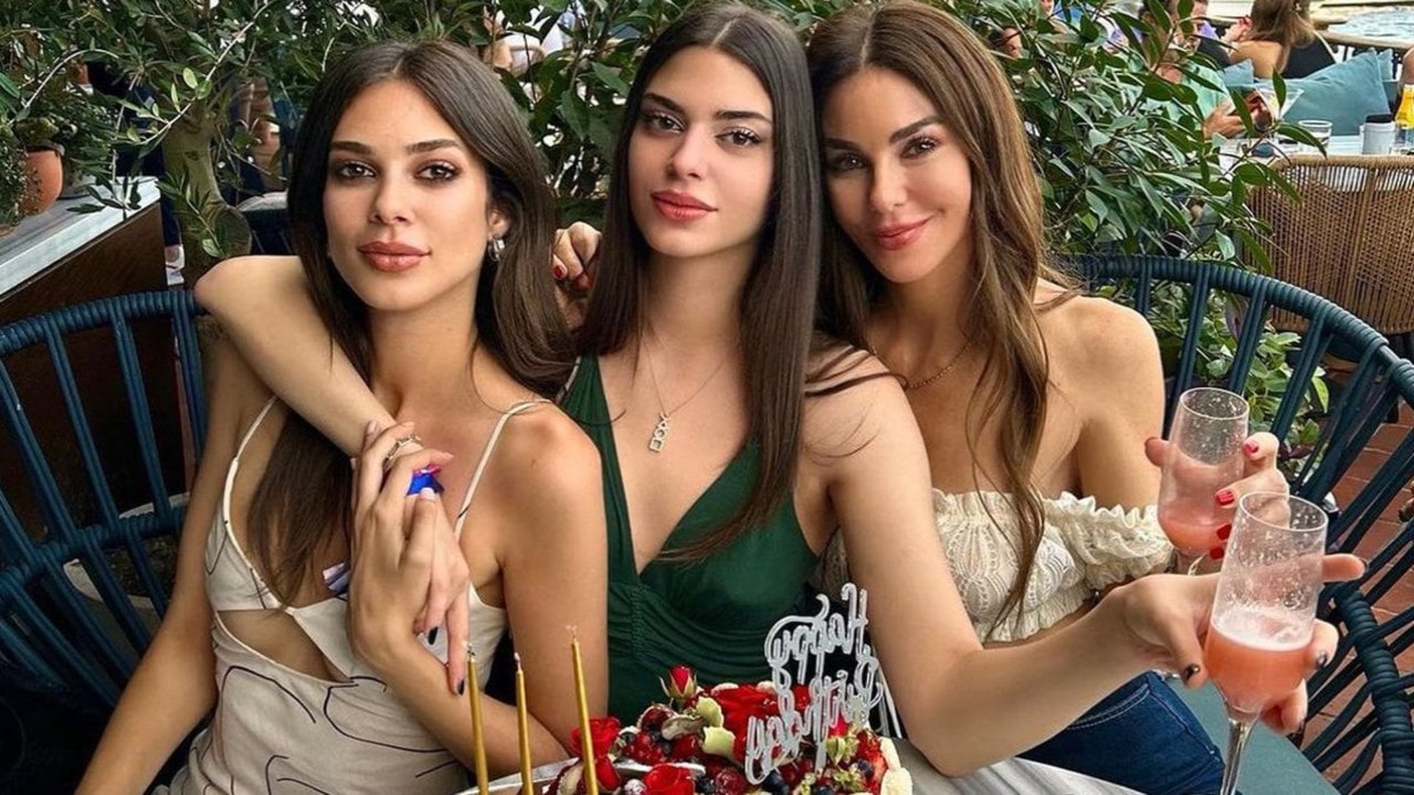 Defne Samyeli’nin kızı Derin Talu: Ayrıcalıklı doğduğum için neden utanayım?