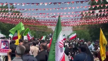 İran’da halk, İsrail saldırılarını protesto etti