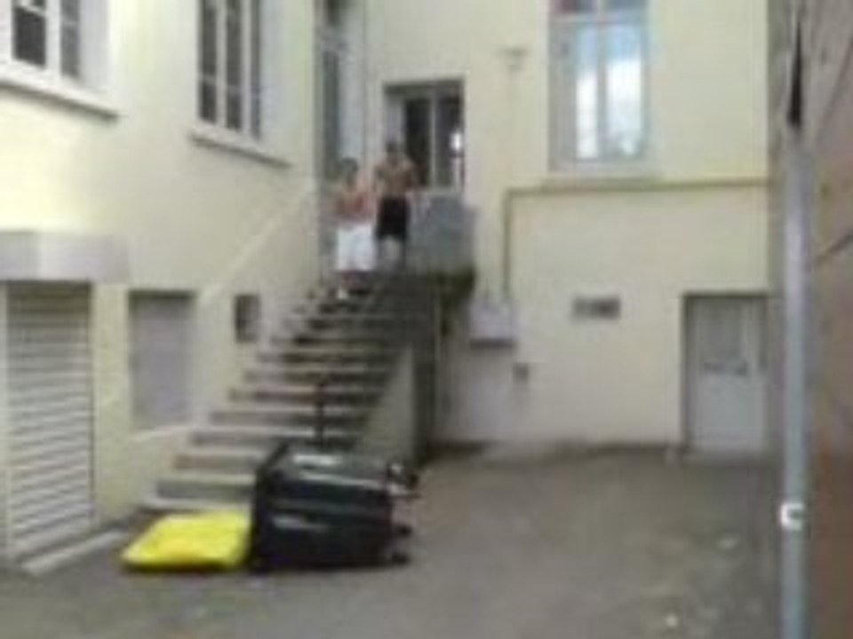 MOV00060