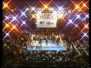 Julio Cesar Chavez vs Giovanni Parisi + Frankie Randall interview - Showtime PPV 4-8-95